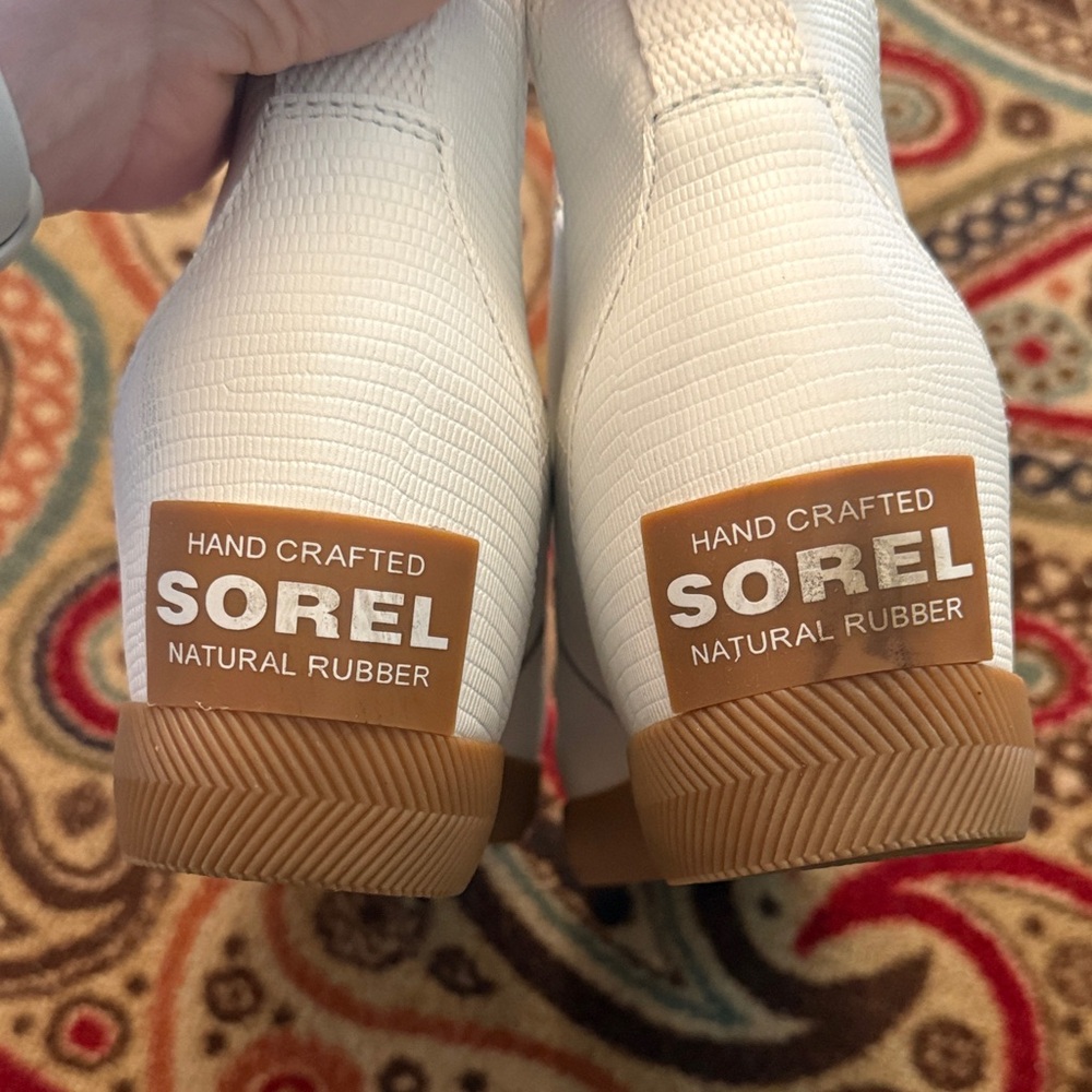 Sorel Out N About Slip-On Wedge Boots - Women's 9.5 - Picture 5 of 6
